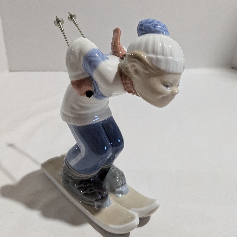 Lladro Skier Puppet # 4970 Boy Skiing Figurine Made in Spain Retired